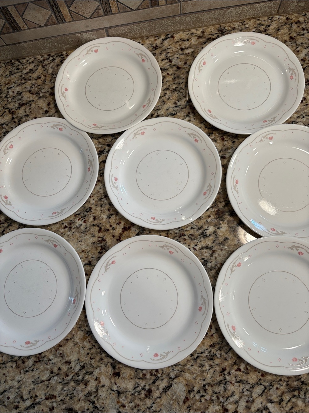 Lot of 8 Corelle dessert plates